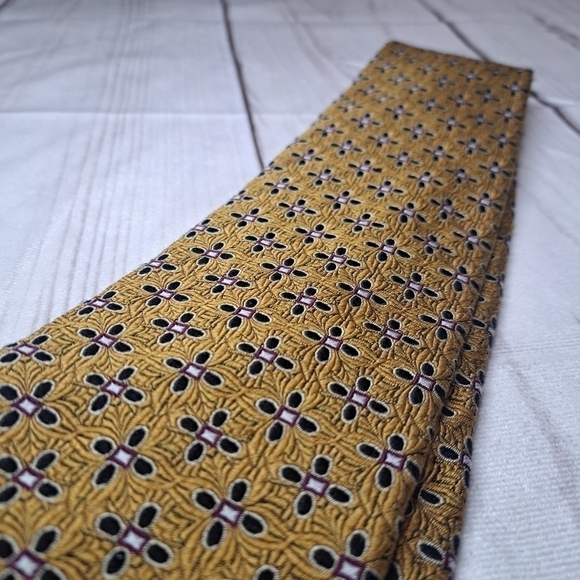J.Z. Richard's All Silk Tie Hand Made in America - Picture 10 of 12